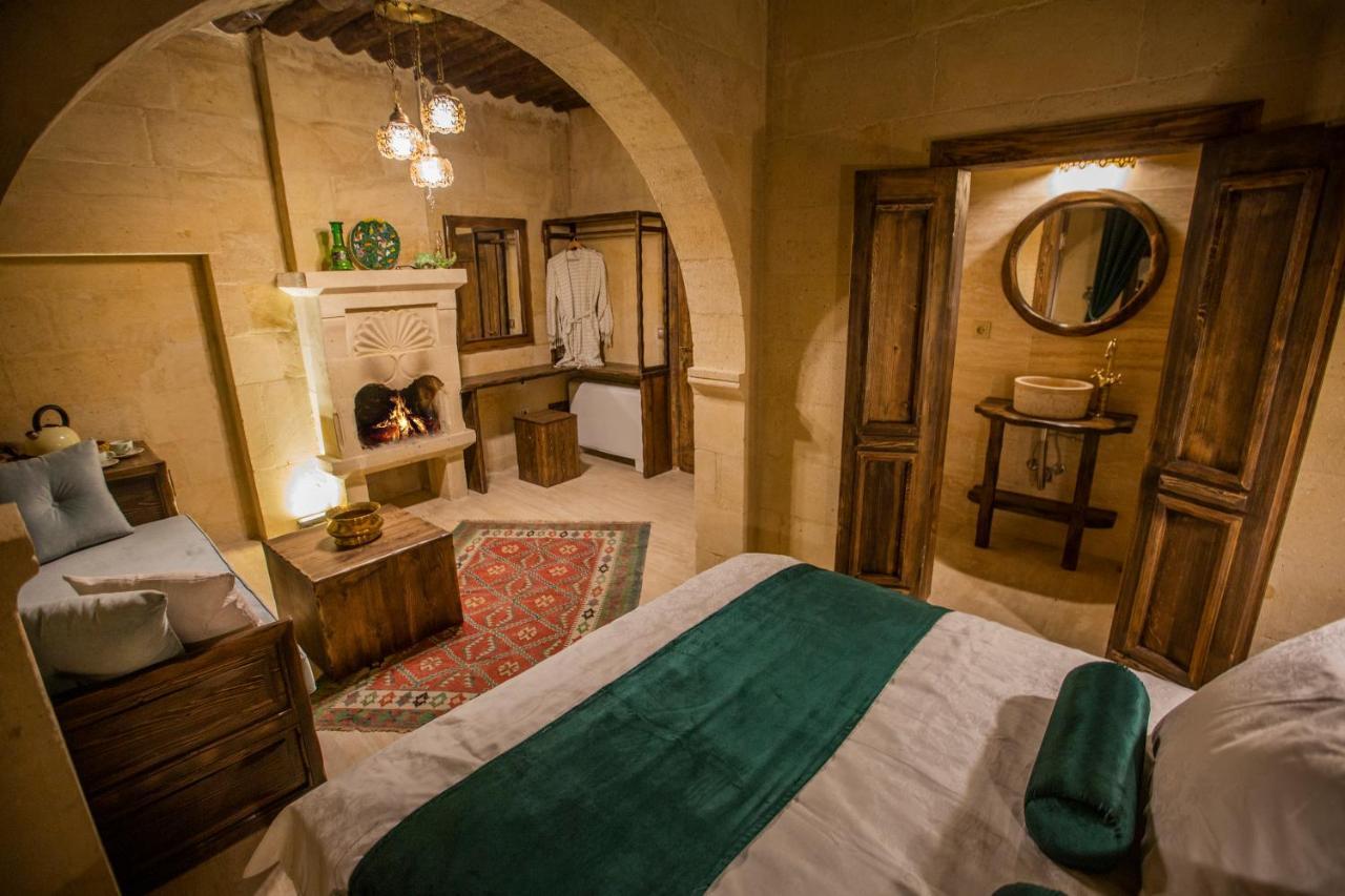 Mak'S Cave House Bed & Breakfast อุตชิซาร์ ภายนอก รูปภาพ