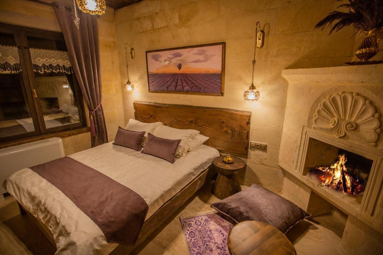 Mak'S Cave House Bed & Breakfast อุตชิซาร์ ภายนอก รูปภาพ