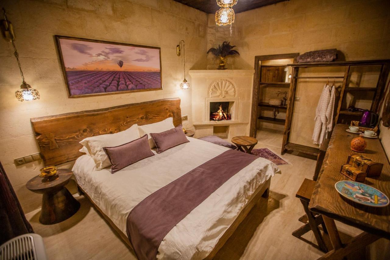 Mak'S Cave House Bed & Breakfast อุตชิซาร์ ภายนอก รูปภาพ
