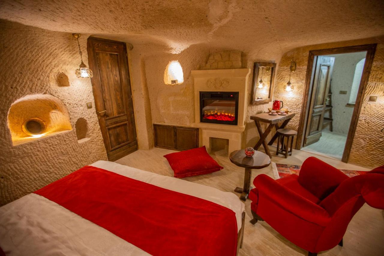 Mak'S Cave House Bed & Breakfast อุตชิซาร์ ภายนอก รูปภาพ