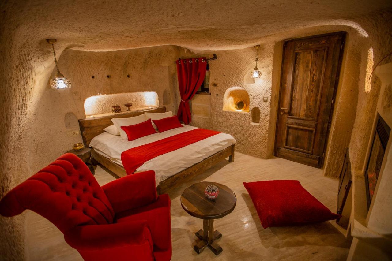 Mak'S Cave House Bed & Breakfast อุตชิซาร์ ภายนอก รูปภาพ