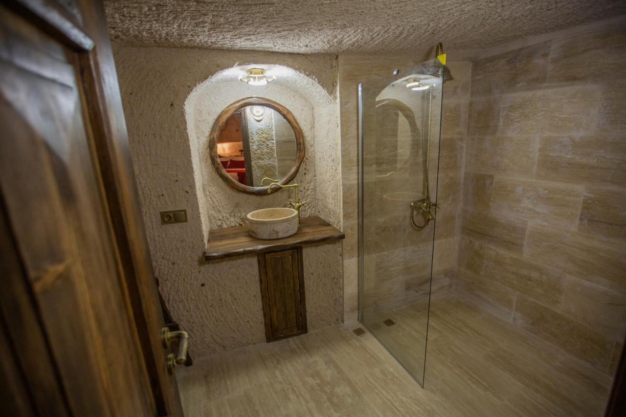 Mak'S Cave House Bed & Breakfast อุตชิซาร์ ภายนอก รูปภาพ